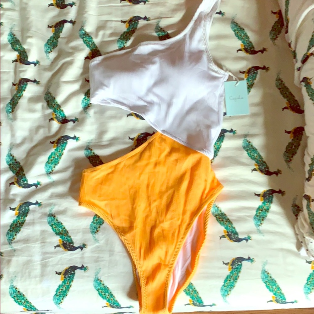 Cupshe candy rain one shoulder bathing suit